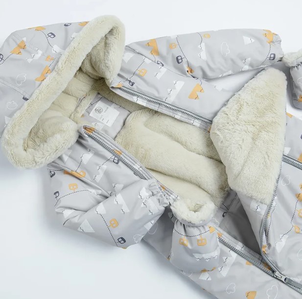 Теплый комбинезон с плюшевой подкладкой для ребенка