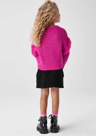 В'язаний светр для дівчинки