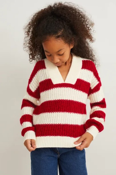Стильний светр для дівчинки