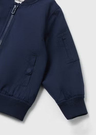 Легкая куртка-бомбер для ребенка