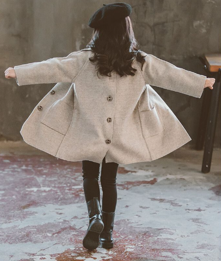 Легке пальто для дитини