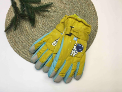 Теплі рукавиці з плюшевою підкладкою для дитини (оливка), Solnse 02