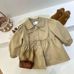 Легкий тренч для девочки