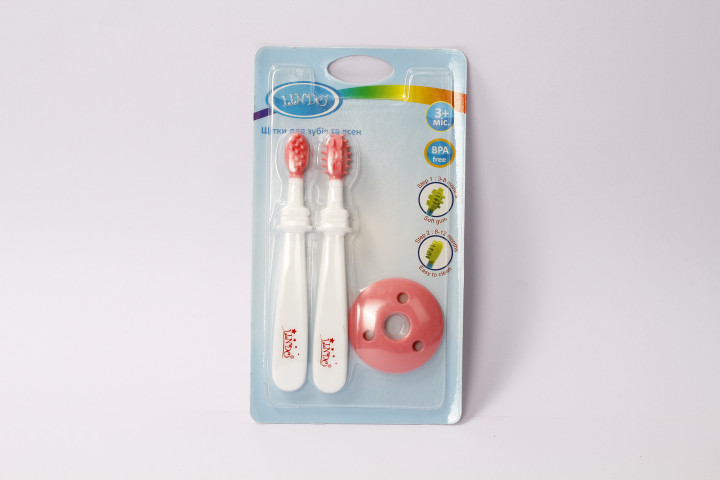 Набір зубних щіток 2шт. (біло-рожеві), Lindo PK072