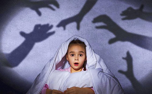 Как бороться с детскими страхами