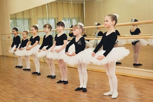 Занятия танцами для детей: все за и против