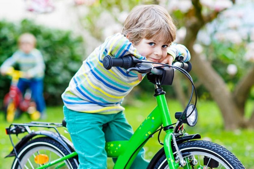 Як вибрати перший велосипед дитині